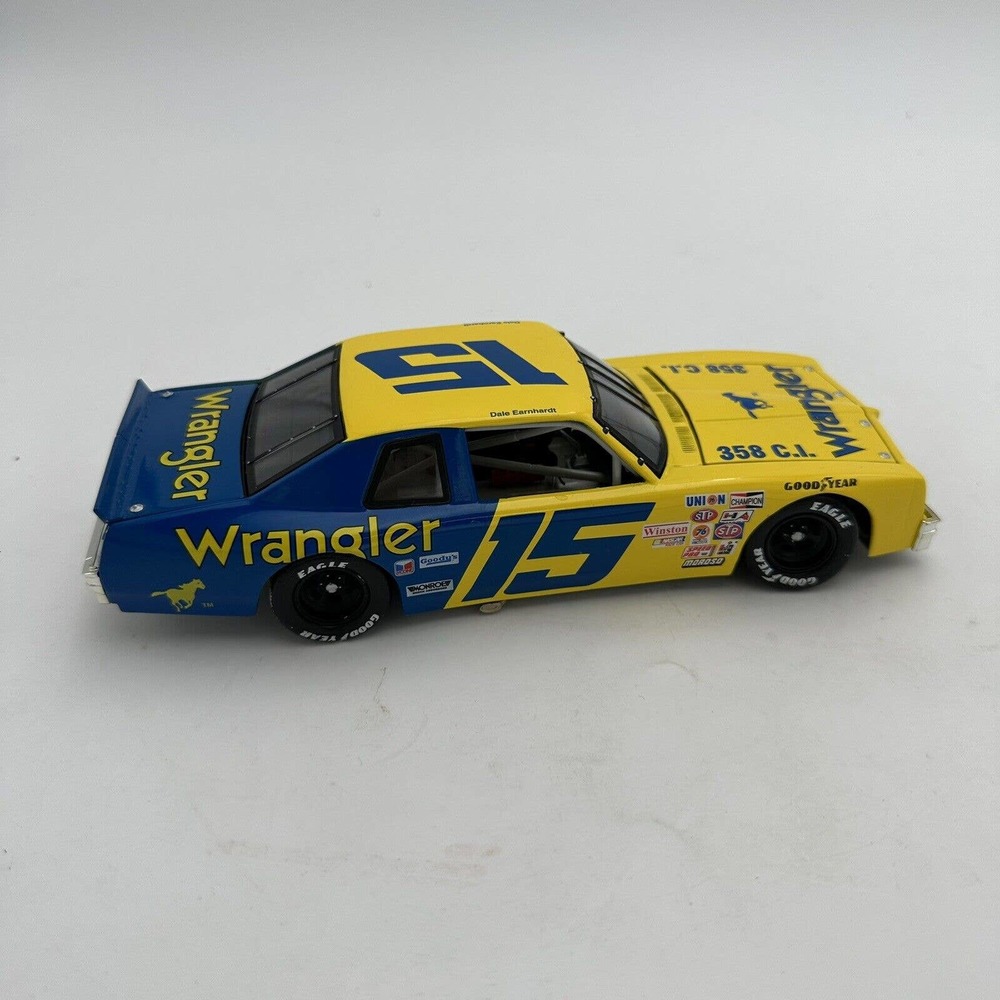 Action Legendary Dale Earnhardt Wrangler 1979 Pontiac Ventura 1/24 NASCAR